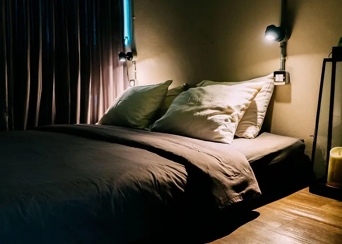 Auberge de jeunesse Monomer *